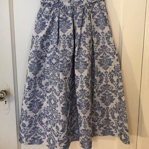 Blue and white high-waist skirt